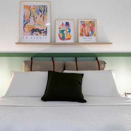 Stylish Apartment With An Arty Touch Fast Wifi Trieste Bagian luar foto