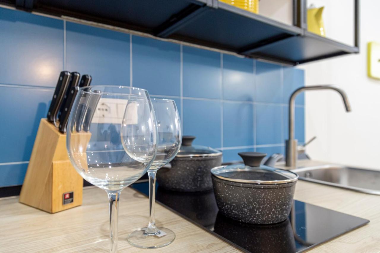 Stylish Apartment With An Arty Touch Fast Wifi Trieste Bagian luar foto