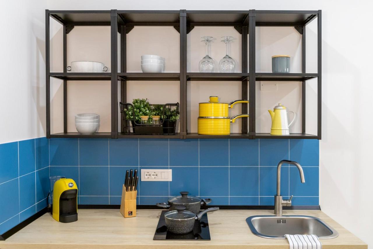 Stylish Apartment With An Arty Touch Fast Wifi Trieste Bagian luar foto