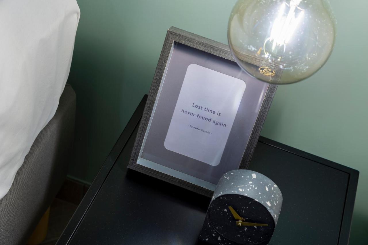 Stylish Apartment With An Arty Touch Fast Wifi Trieste Bagian luar foto